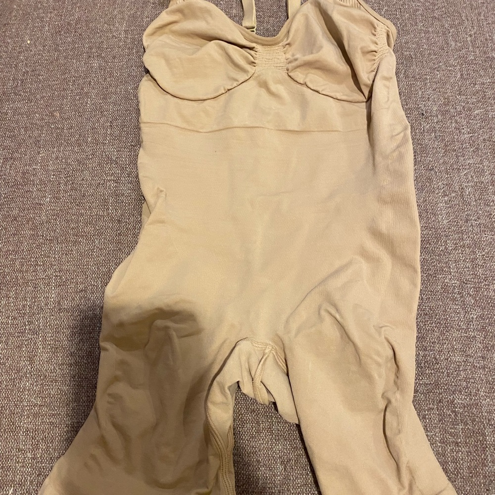 New in Box Skims Bodysuit 2x